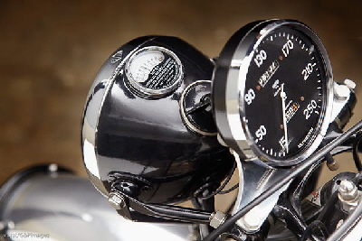 vincent-motorcycle-1